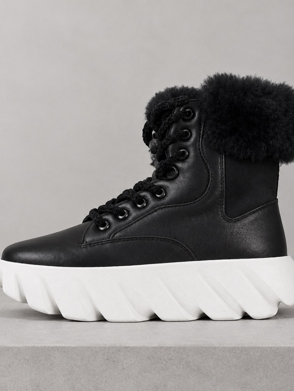 4CCCCEES Women 4.5-5 Tura Foa Oreo Blk Wht Leather Shearling Boots Platform $453